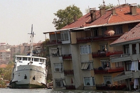 kocaeli-depreme-karsi-bilimi-rehber-aliyor.jpg