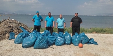 kocaelinin-kiyi-seritleri-10-ton-atiktan-arindirildi.jpg