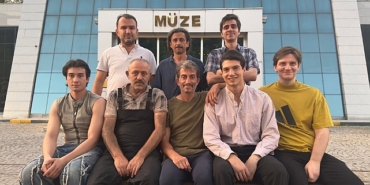 komur-karasi-topraktan-yeni-bir-hayat-arayisi.jpg