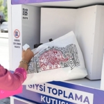 konaklilarin-eski-giysileri-cope-degil-geri-donusume-gidiyor.jpg