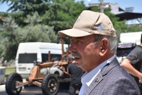 kosuyolu-caddemizde-asfalt-yama-calismalarimiza-basladik.jpg