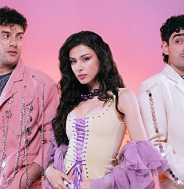 m-lisa-ve-dolu-kadehi-ters-tuttan-yeni-is-birligi-visne.jpg