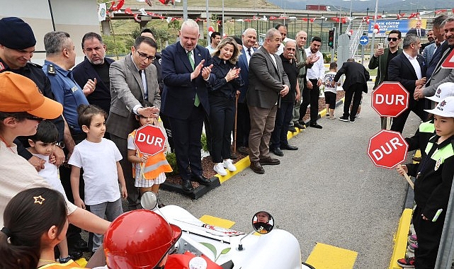 menemende-bir-acilis-iki-mujde.jpg