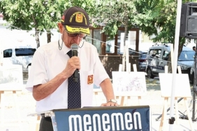 menemenliler-sehit-kemal-beyi-unutmadi.jpg