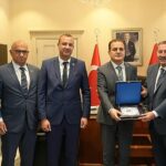 milas-belediye-baskani-fevzi-topuz-beraberindeki-heyet-ile-birlikte-mugla-valisi-idris-akbiyiki-makaminda-ziyaret-etti.jpg