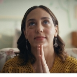 netflix-gupse-ozayin-kaleminden-cikan-platonik-mavi-dolunay-otelin-yeni-fragmanini-paylasti.jpg