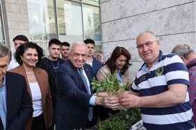 niluferde-120-bin-fide-vatandasla-bulustu.jpg