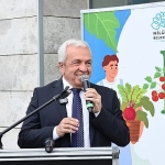 niluferde-310-bin-fide-vatandaslarla-bulusuyor.jpg