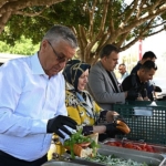ogrencilere-deneme-sinavi-sonrasi-mangal-partisi.jpg