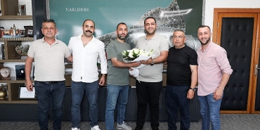 sendikadan-baskan-erman-uzuna-tesekkur-ziyareti.jpg