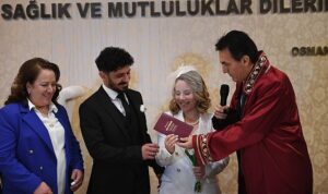 sevgililer-gununde-baskan-dundar-nikah-kiydi-p6vgsdUn.jpg