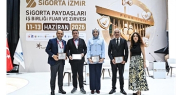 sigorta-izmirde-gelecegin-riskleri-ve-firsatlari-masaya-yatirildi.jpg