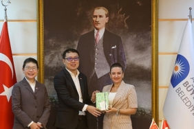 singapur-cumhuriyeti-buyukelcisi-kok-li-pengden-ozdemire-ziyaret.jpg