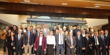 turk-dogal-tas-sektoru-abd-pazarinda-hedef-buyuttu.jpg