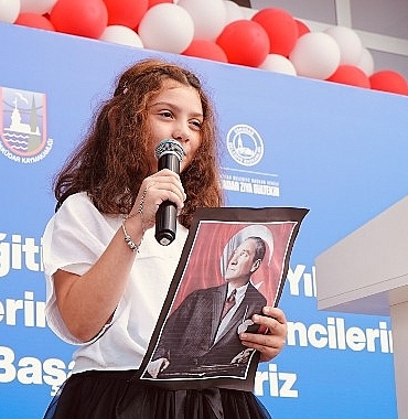 Üsküdar’da Yeni Eğitim Döneminin İlk Ders Zili Çaldı