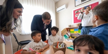 yuvamiz-izmirde-veliler-de-cocuklar-da-mutlu.jpg